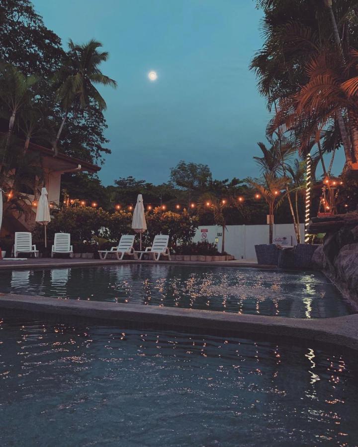 La Sirena Playa Jaco Hotel Exterior photo