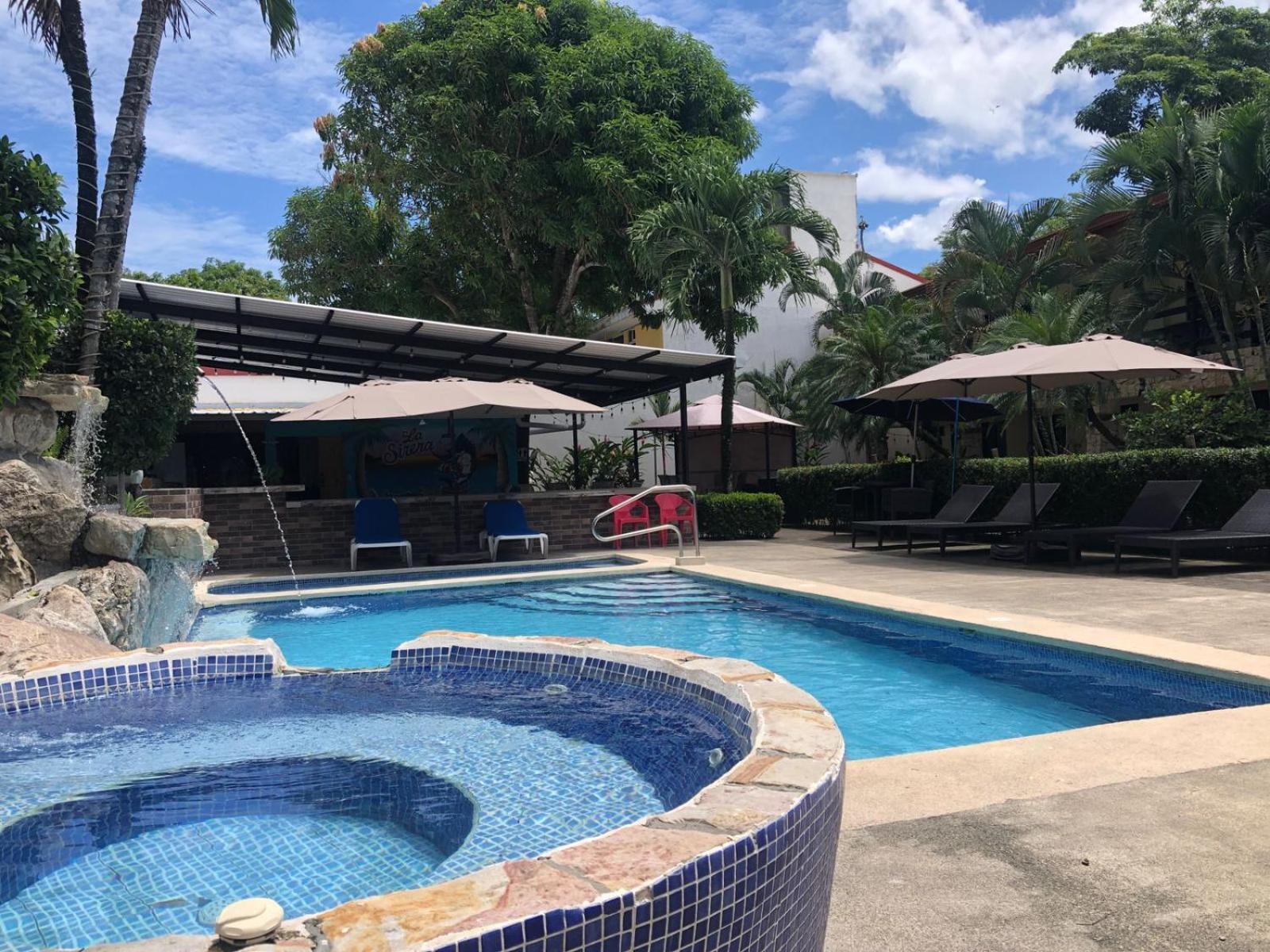 La Sirena Playa Jaco Hotel Exterior photo