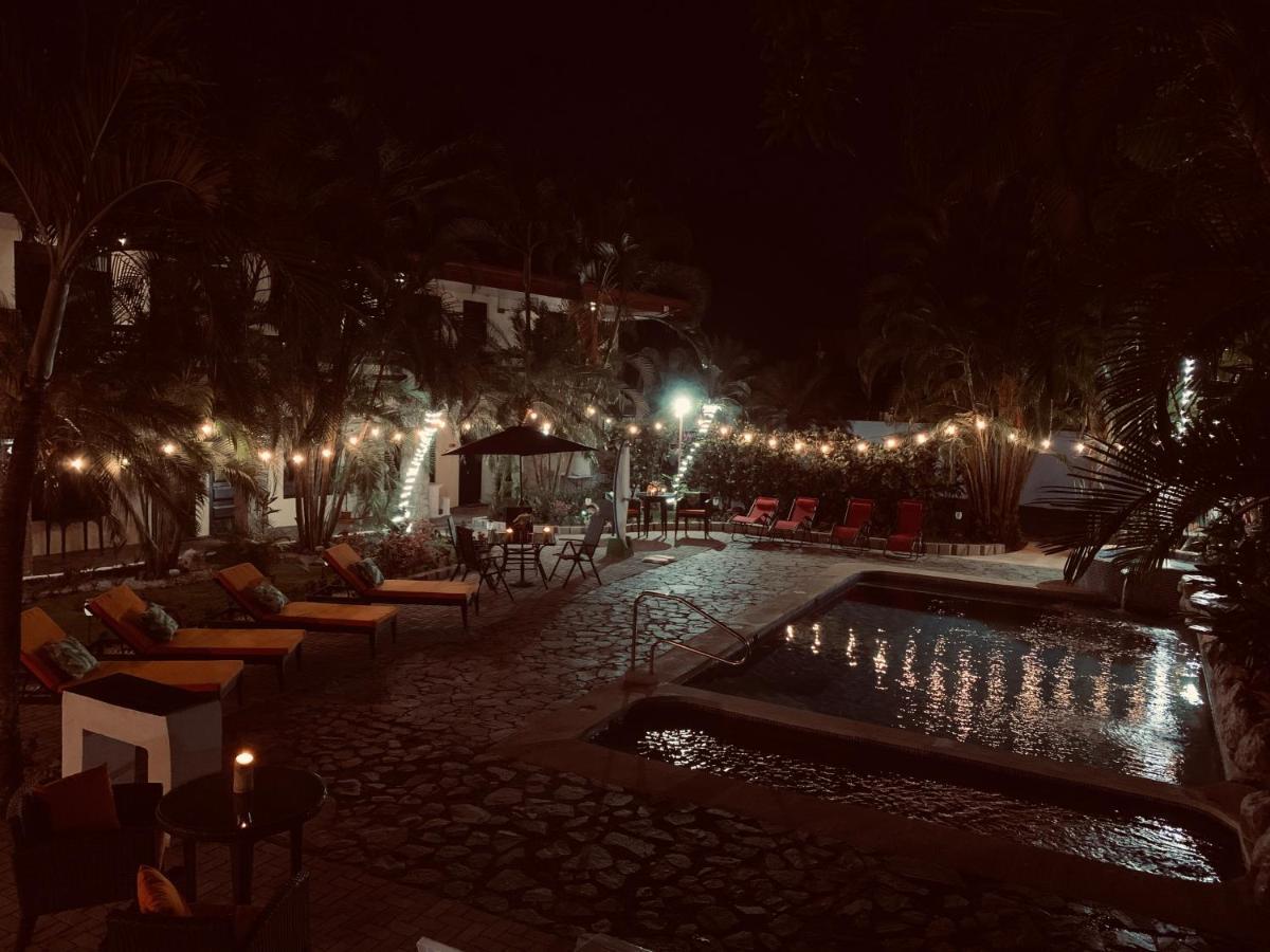 La Sirena Playa Jaco Hotel Exterior photo